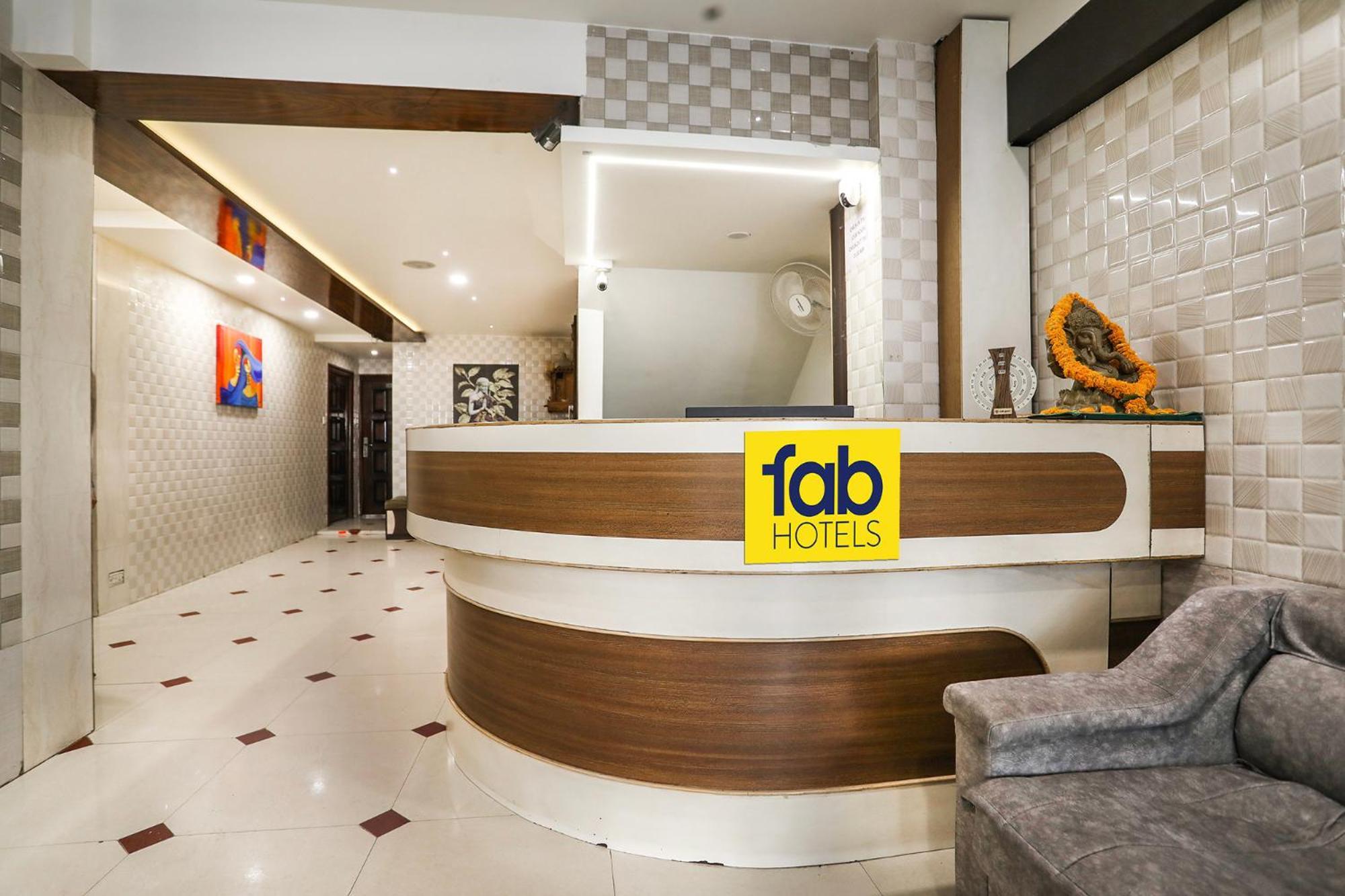 Fabhotel Sk Rajkot Eksteriør bilde