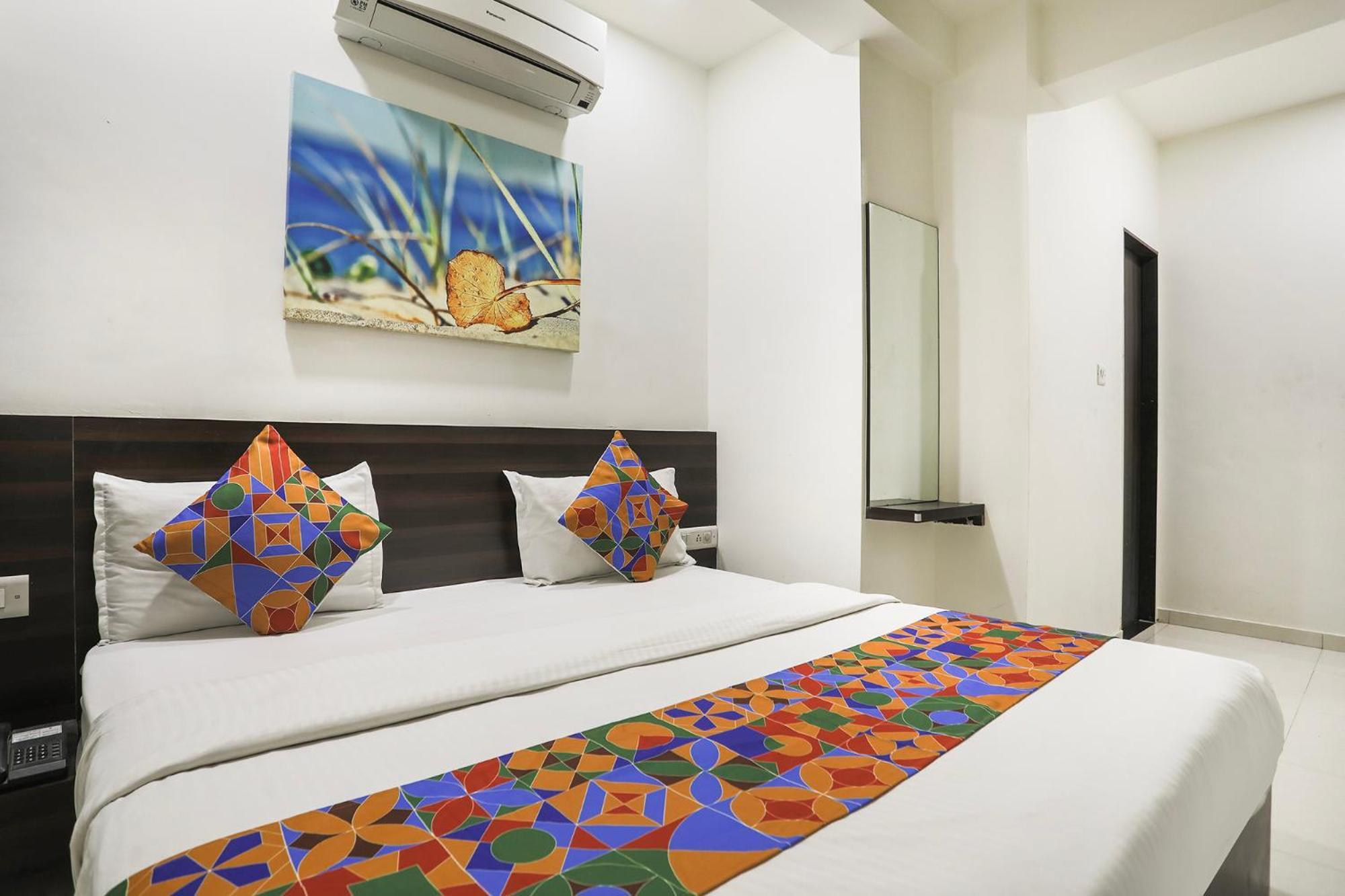 Fabhotel Sk Rajkot Eksteriør bilde