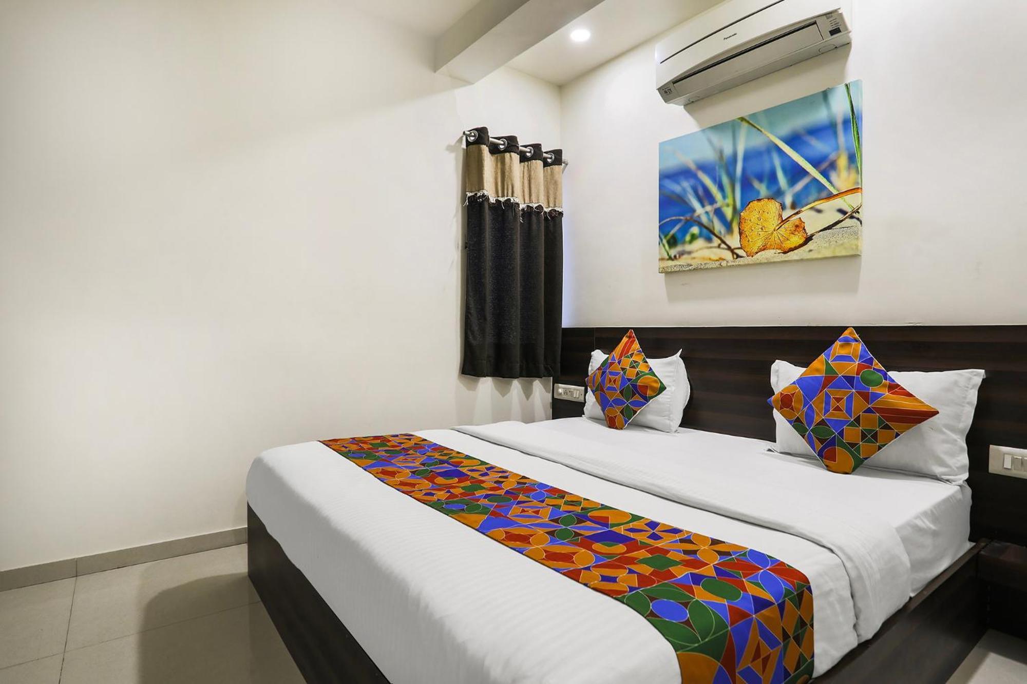 Fabhotel Sk Rajkot Eksteriør bilde
